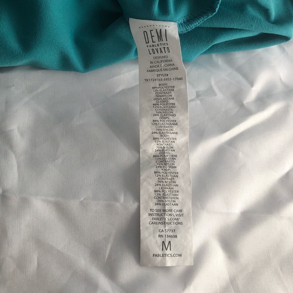 Fabletics  Acadia Tank top by Demi Lovato M - Picture 12 of 13